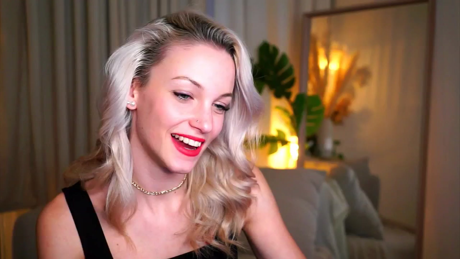 Gallery image thumbnail from Pretty_Choice's myfreecams stream on, 11/05/2025, 15:17 image 3 of 20