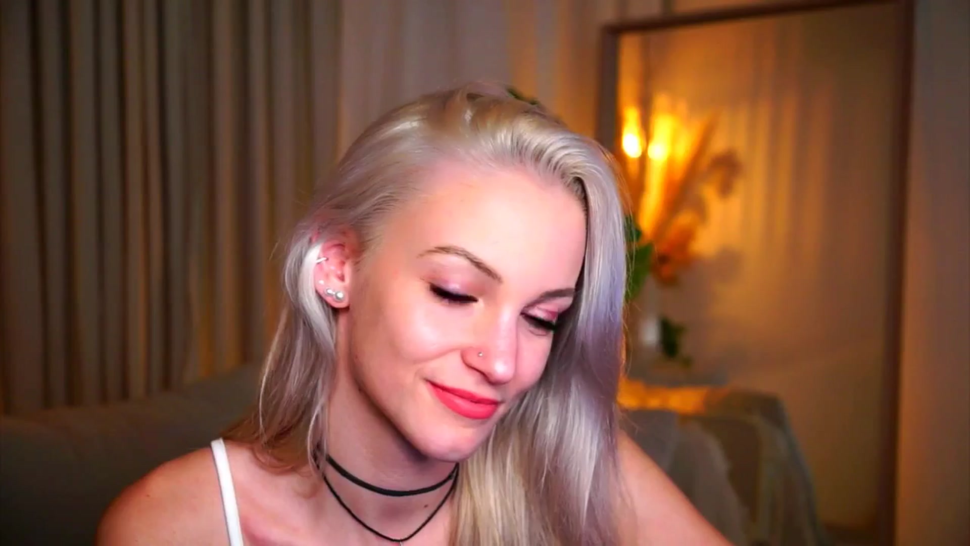 Gallery image thumbnail from Pretty_Choice's myfreecams stream on, 11/13/2025, 17:00 image 12 of 20