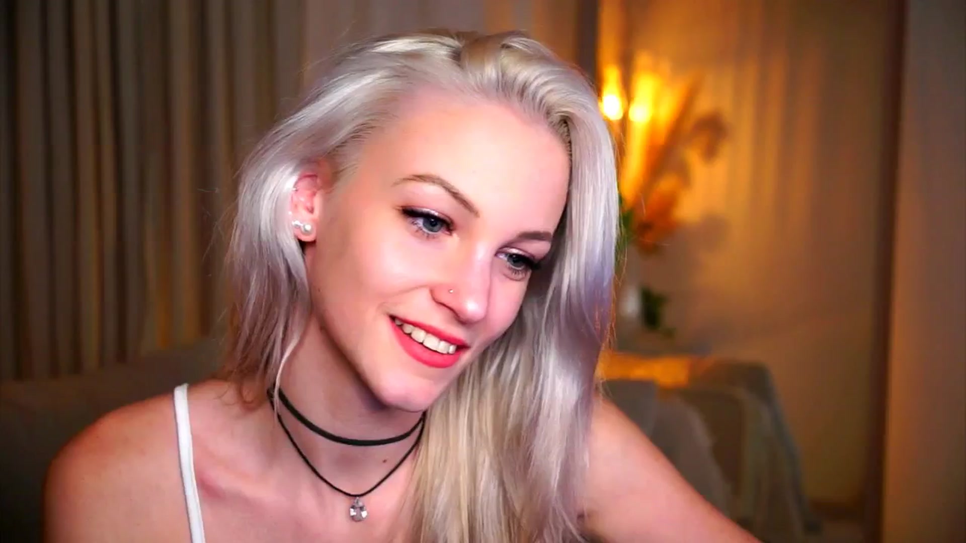 Gallery image thumbnail from Pretty_Choice's myfreecams stream on, 11/13/2025, 17:00 image 18 of 20