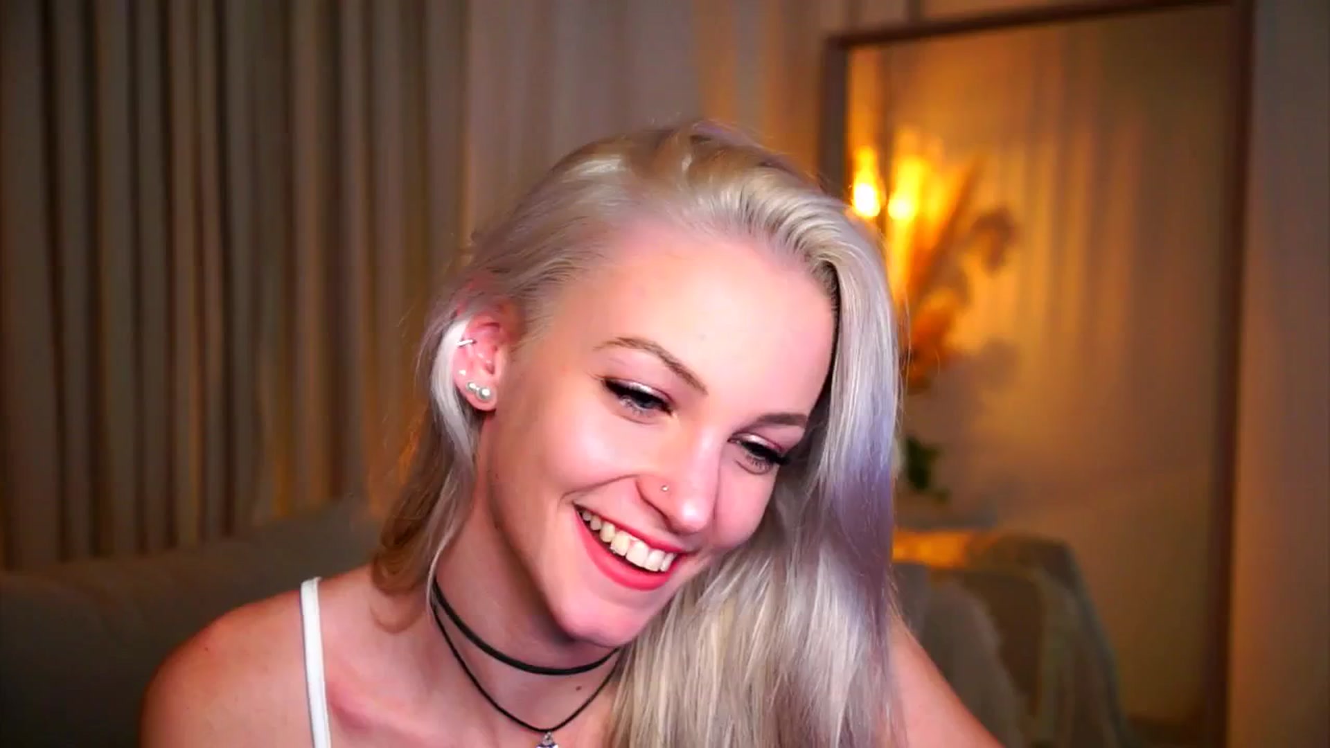 Gallery image thumbnail from Pretty_Choice's myfreecams stream on, 11/13/2025, 17:00 image 9 of 20