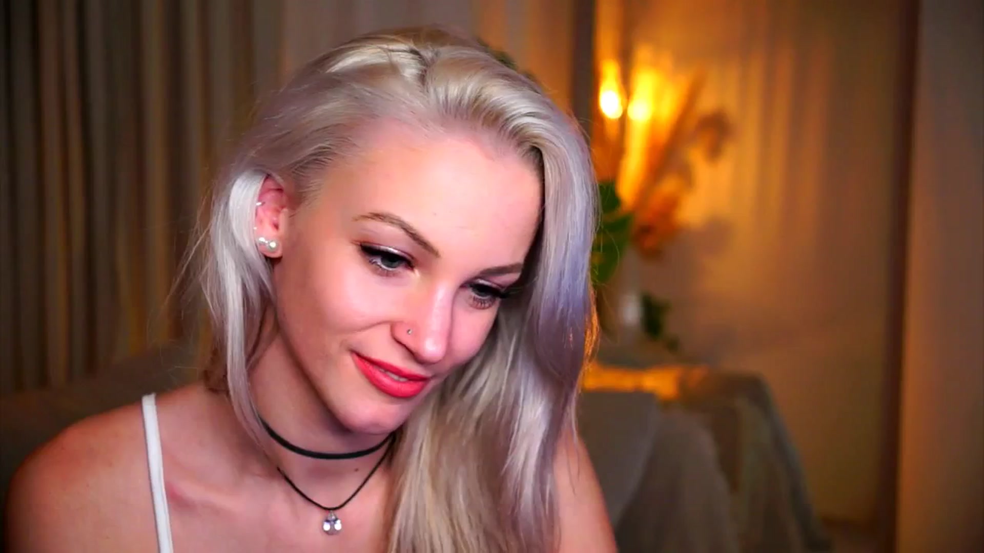 Gallery image thumbnail from Pretty_Choice's myfreecams stream on, 11/13/2025, 17:18 image 12 of 20
