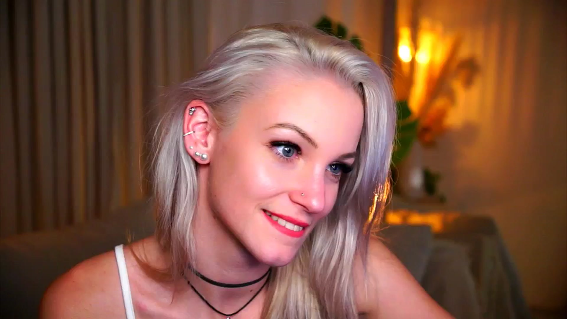 Gallery image thumbnail from Pretty_Choice's myfreecams stream on, 11/13/2025, 18:14 image 18 of 20