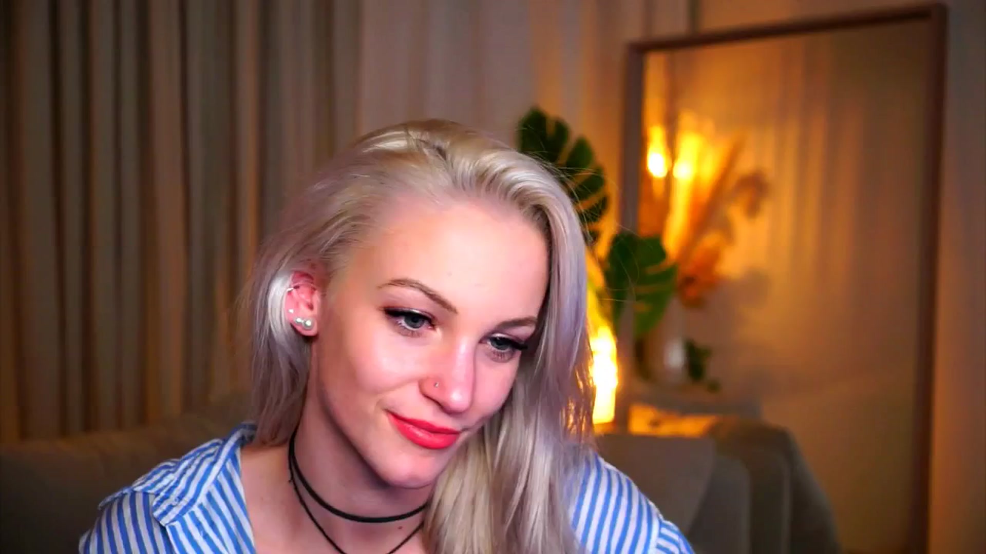 Gallery image thumbnail from Pretty_Choice's myfreecams stream on, 11/13/2025, 20:55 image 15 of 20