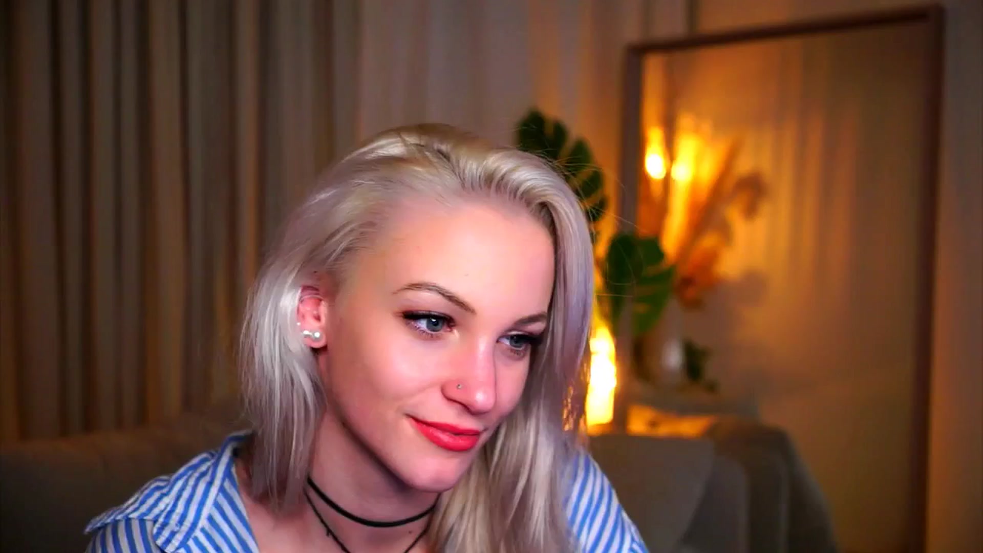 Gallery image thumbnail from Pretty_Choice's myfreecams stream on, 11/13/2025, 20:55 image 17 of 20