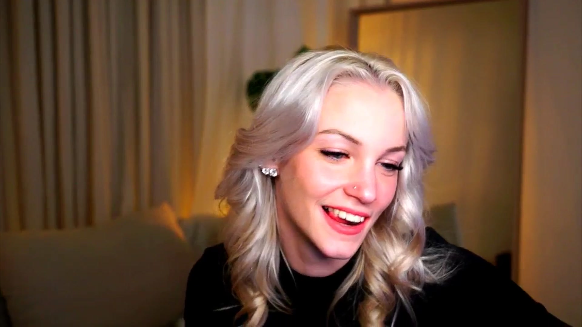 Gallery image thumbnail from Pretty_Choice's myfreecams stream on, 11/14/2025, 17:04 image 19 of 20