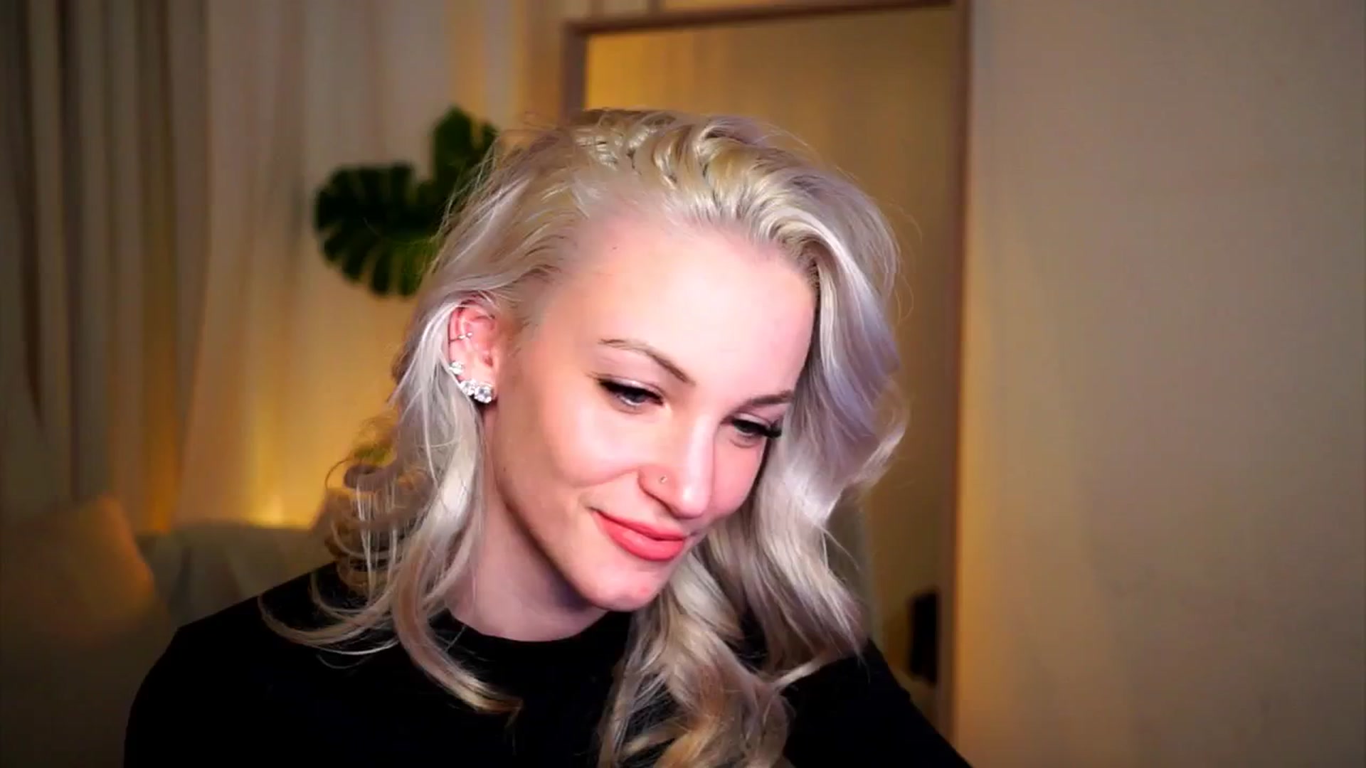 Gallery image thumbnail from Pretty_Choice's myfreecams stream on, 11/14/2025, 20:18 image 20 of 20