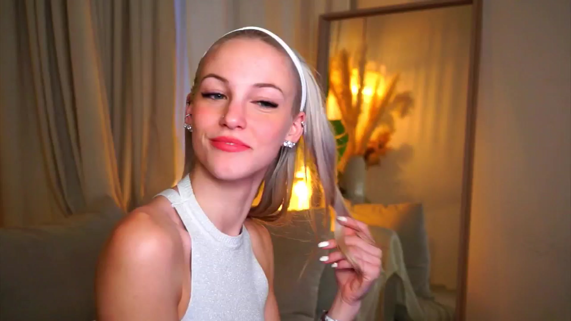 Gallery image thumbnail from Pretty_Choice's myfreecams stream on, 11/15/2025, 10:34 image 9 of 20