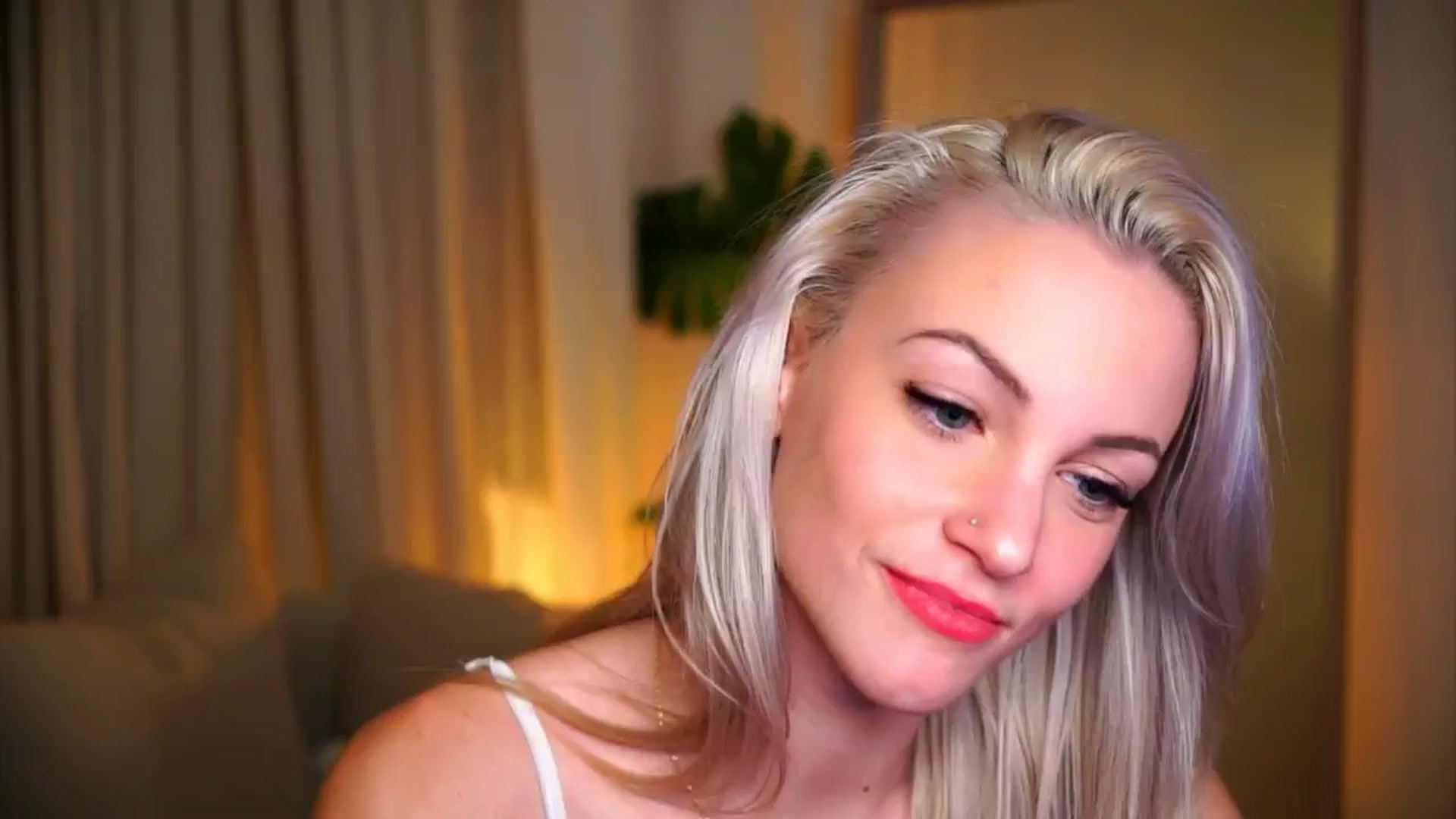 Gallery image thumbnail from Pretty_Choice's myfreecams stream on, 11/22/2025, 19:55 image 2 of 20