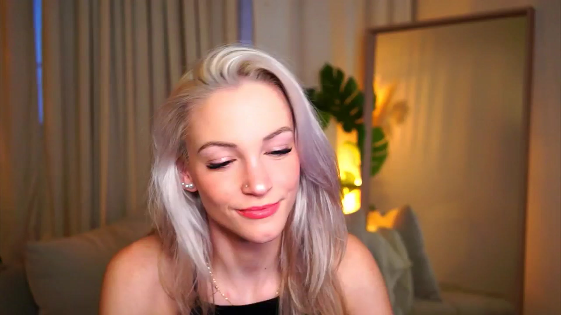 Gallery image thumbnail from Pretty_Choice's myfreecams stream on, 11/23/2025, 14:30 image 4 of 20