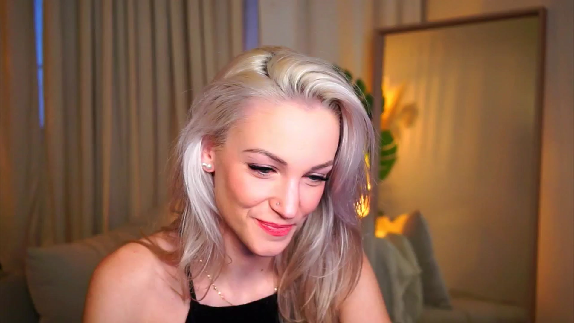 Gallery image thumbnail from Pretty_Choice's myfreecams stream on, 11/23/2025, 14:30 image 3 of 20