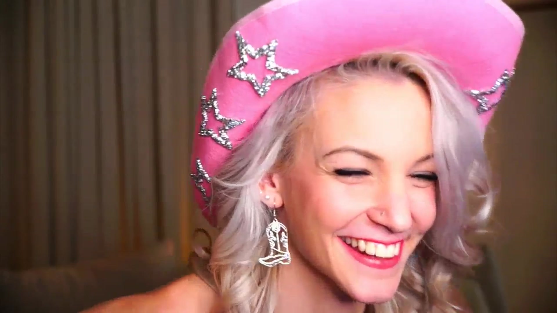 Gallery image thumbnail from Pretty_Choice's myfreecams stream on, 12/02/2025, 16:32 image 9 of 20
