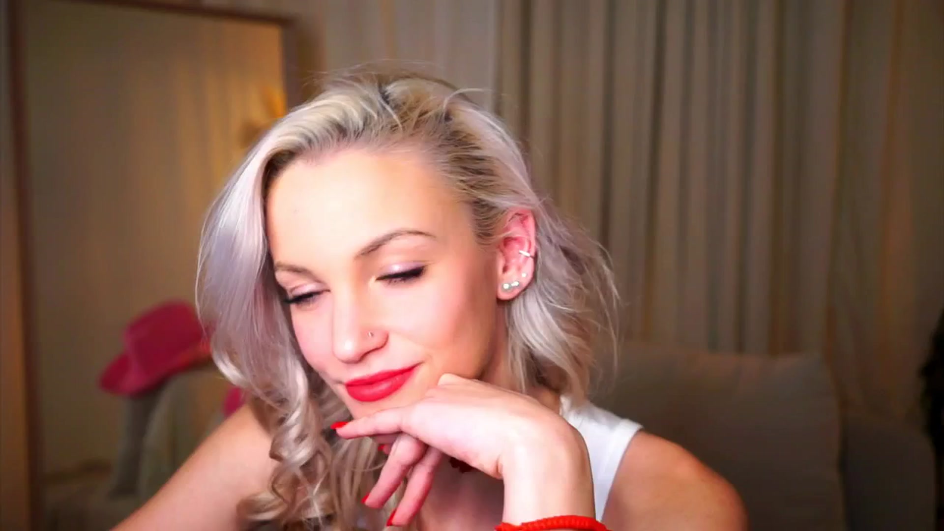Gallery image thumbnail from Pretty_Choice's myfreecams stream on, 12/02/2025, 19:17 image 18 of 20