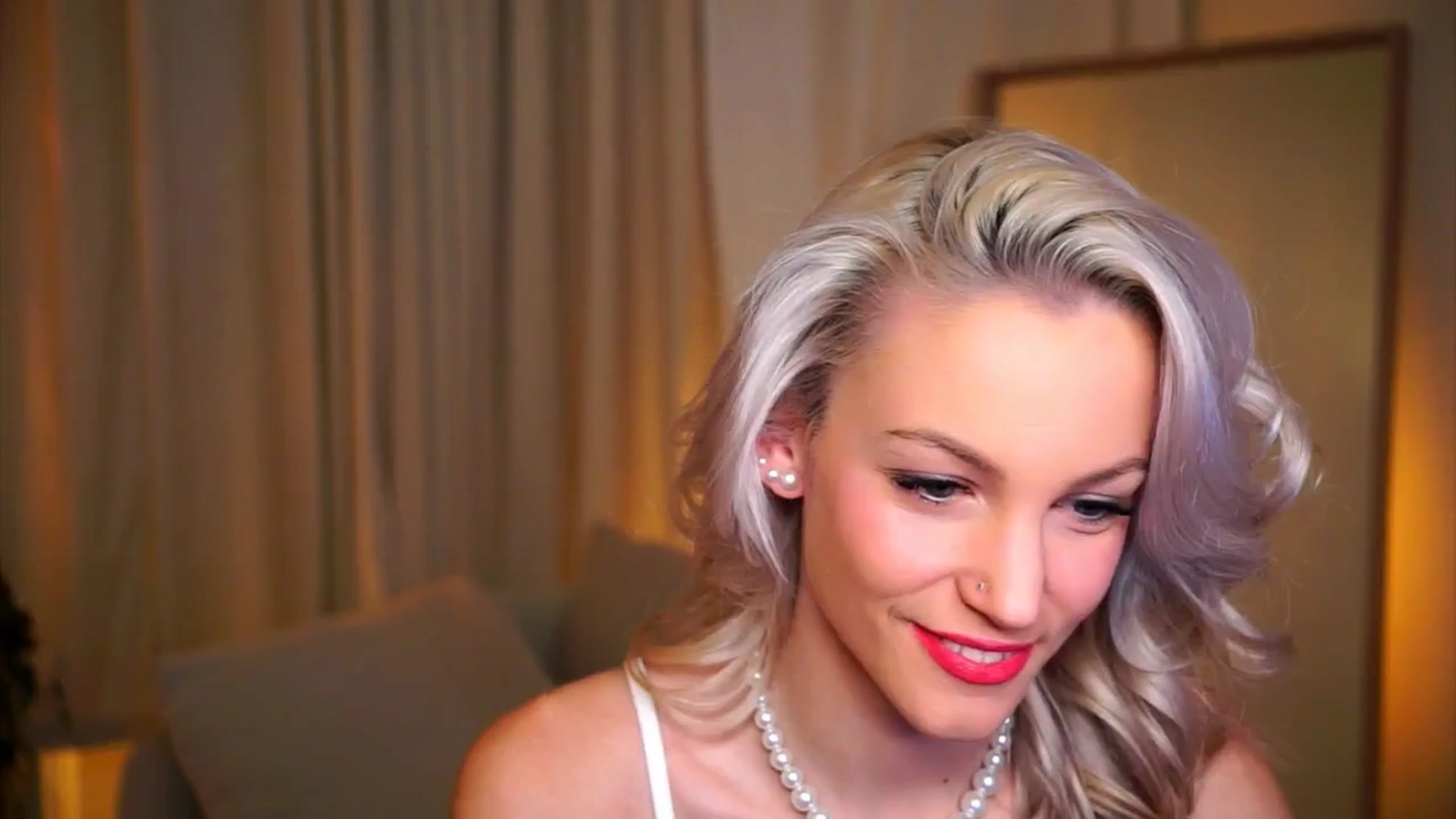 Gallery image thumbnail from Pretty_Choice's myfreecams stream on, 12/08/2025, 18:37 image 5 of 20