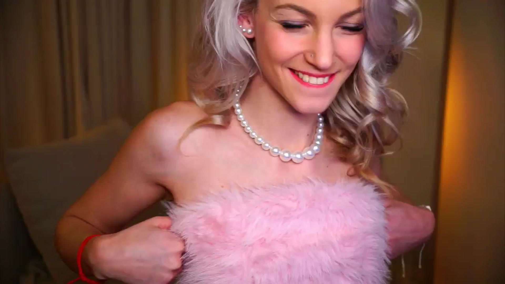 Gallery image thumbnail from Pretty_Choice's myfreecams stream on, 12/08/2025, 19:31 image 10 of 20