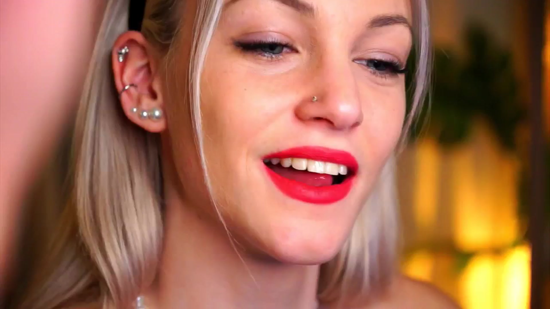 Gallery image thumbnail from Pretty_Choice's myfreecams stream on, 12/15/2025, 14:34 image 16 of 20