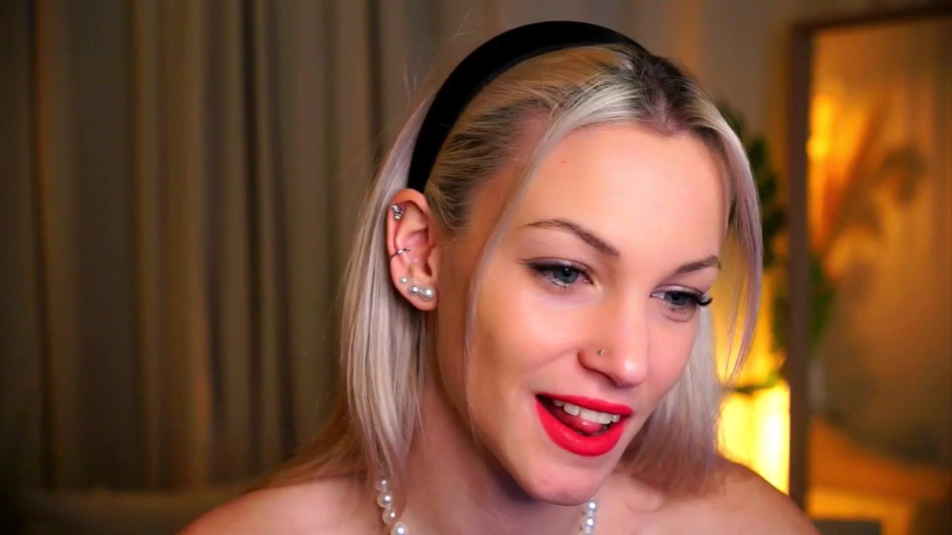 Gallery image thumbnail from Pretty_Choice's myfreecams stream on, 12/15/2025, 14:34 image 11 of 20
