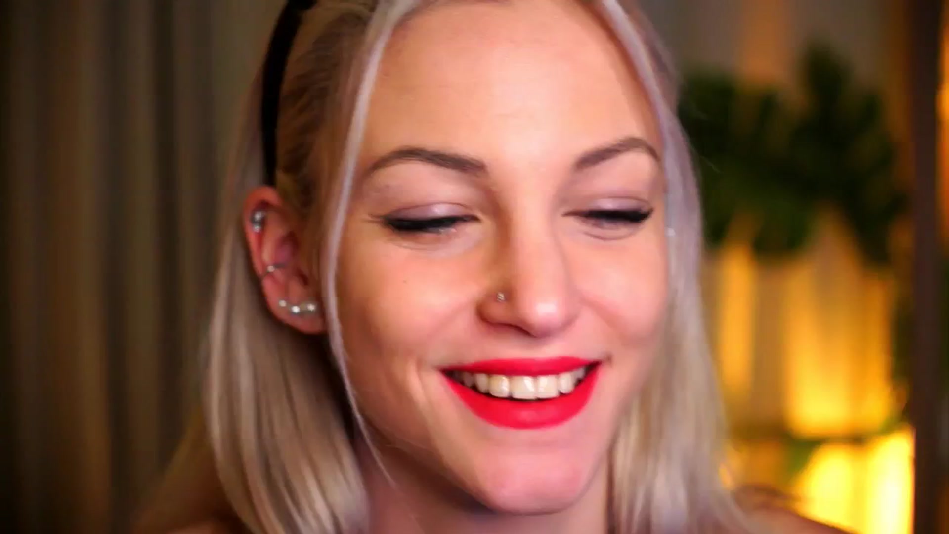 Gallery image thumbnail from Pretty_Choice's myfreecams stream on, 12/15/2025, 14:34 image 18 of 20