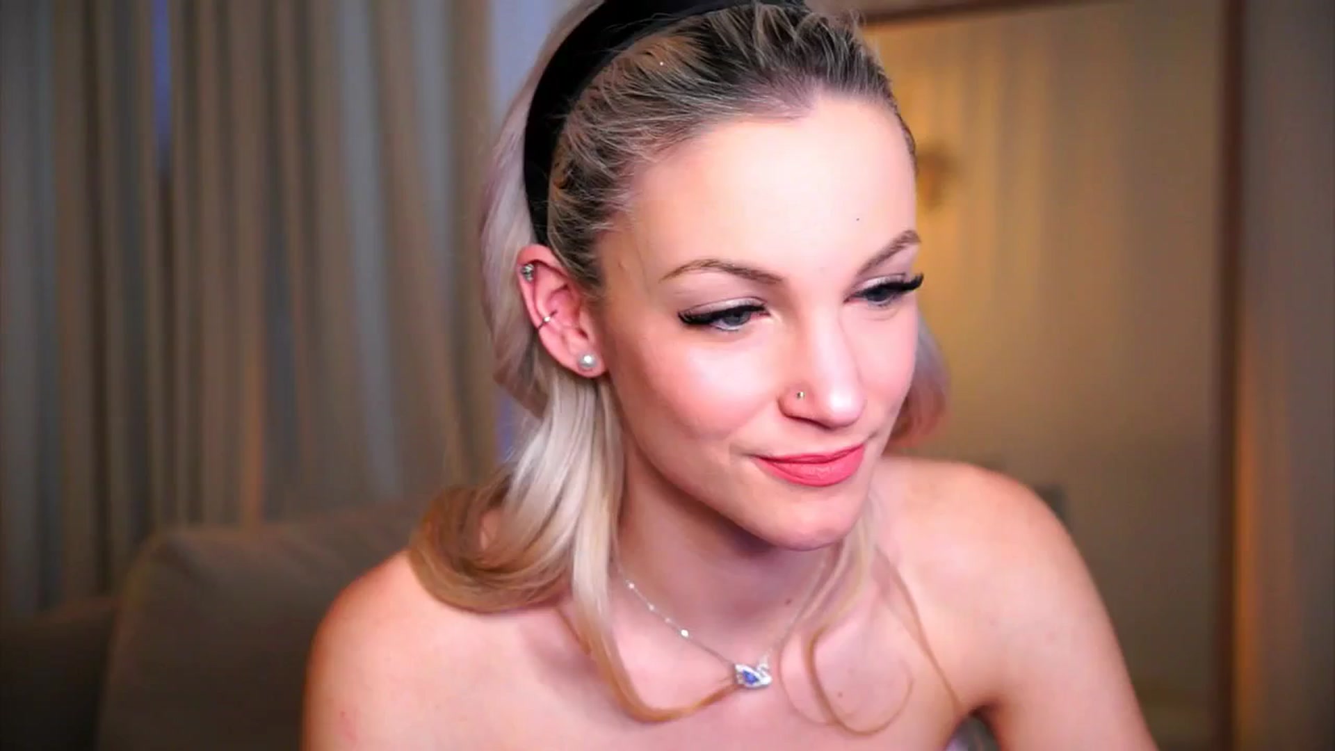 Gallery image thumbnail from Pretty_Choice's myfreecams stream on, 01/12/2026, 11:34 image 13 of 20