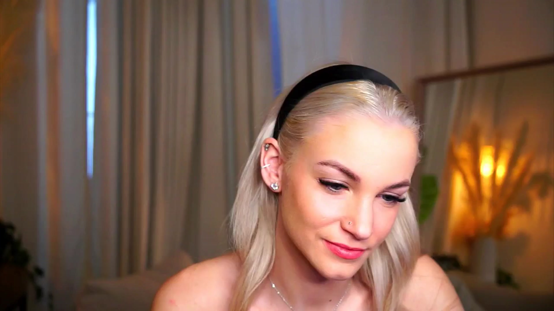 Gallery image thumbnail from Pretty_Choice's myfreecams stream on, 01/25/2026, 12:16 image 11 of 20