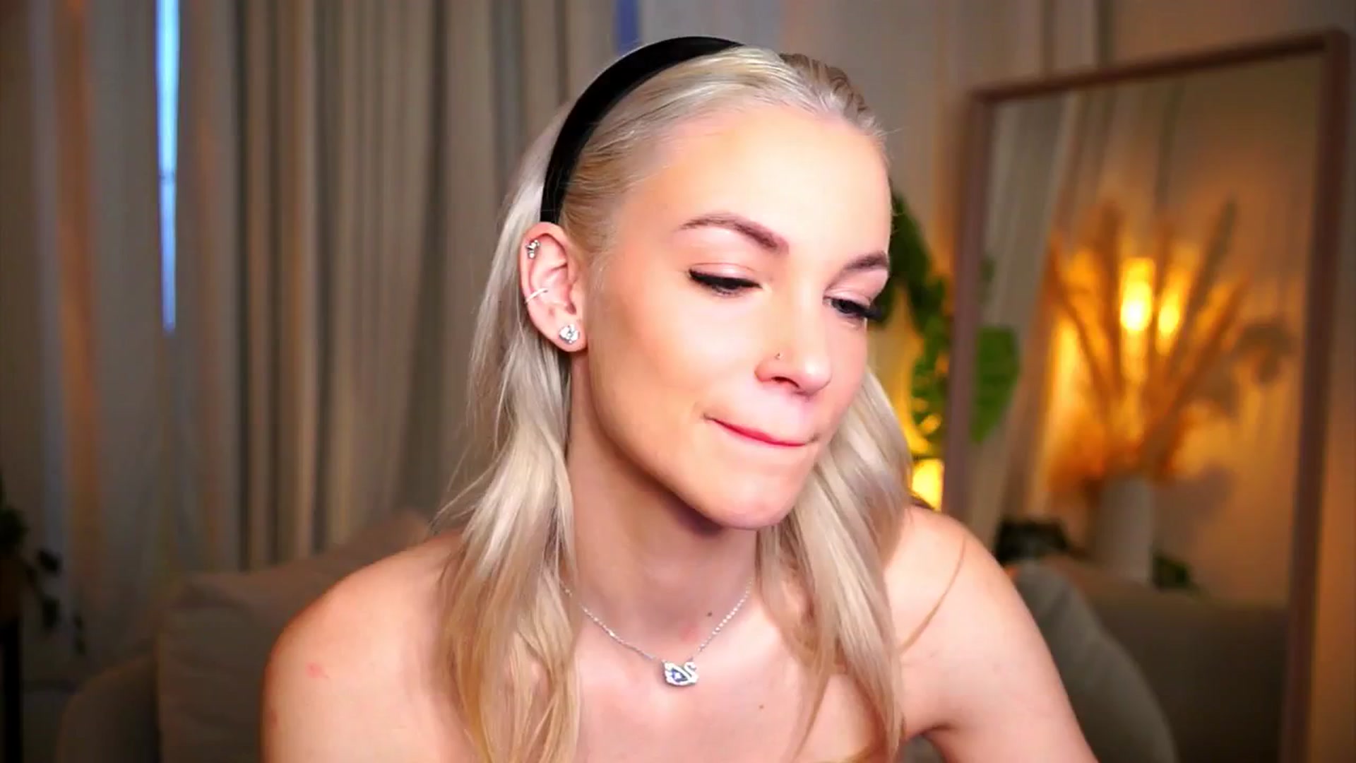 Gallery image thumbnail from Pretty_Choice's myfreecams stream on, 01/25/2026, 12:16 image 18 of 20