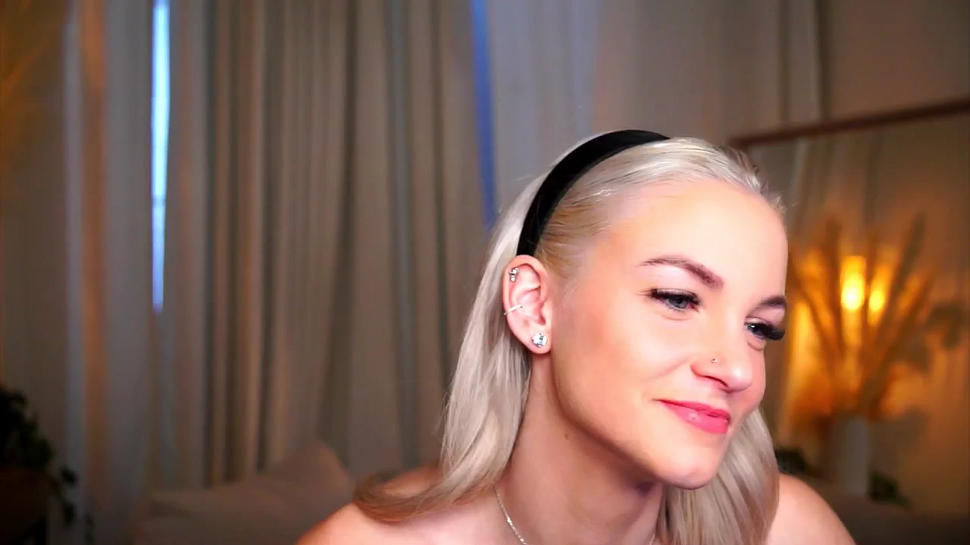Gallery image thumbnail from Pretty_Choice's myfreecams stream on, 01/25/2026, 12:16 image 12 of 20