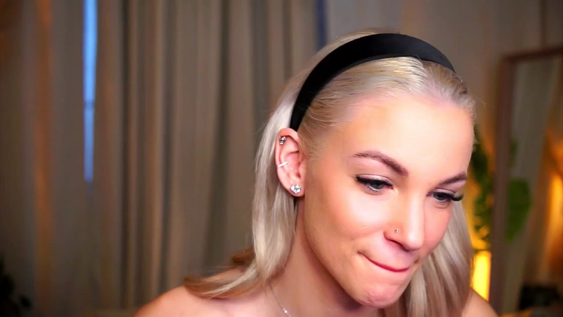 Gallery image thumbnail from Pretty_Choice's myfreecams stream on, 01/25/2026, 13:11 image 12 of 20