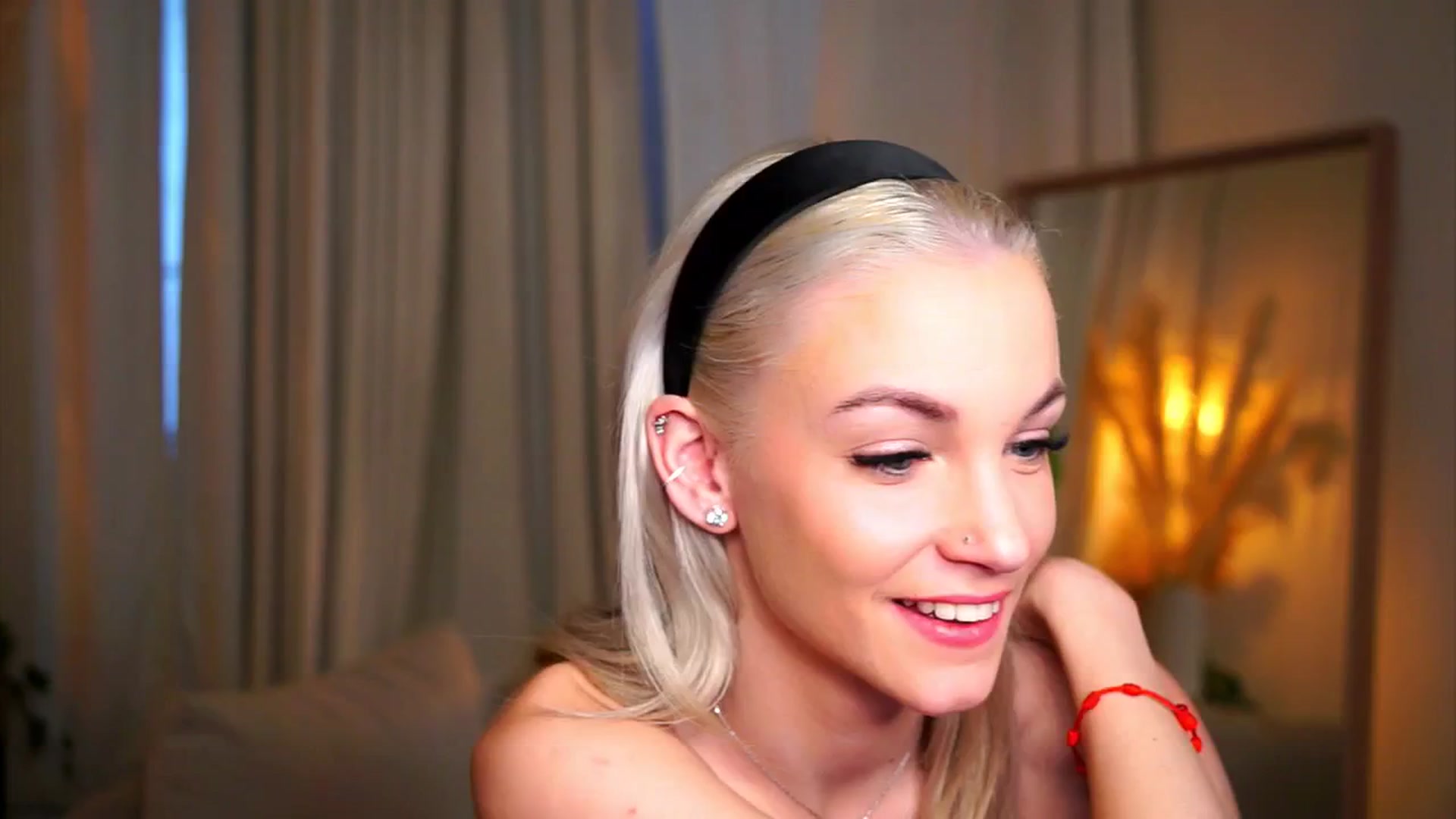 Gallery image thumbnail from Pretty_Choice's myfreecams stream on, 01/25/2026, 13:11 image 17 of 20