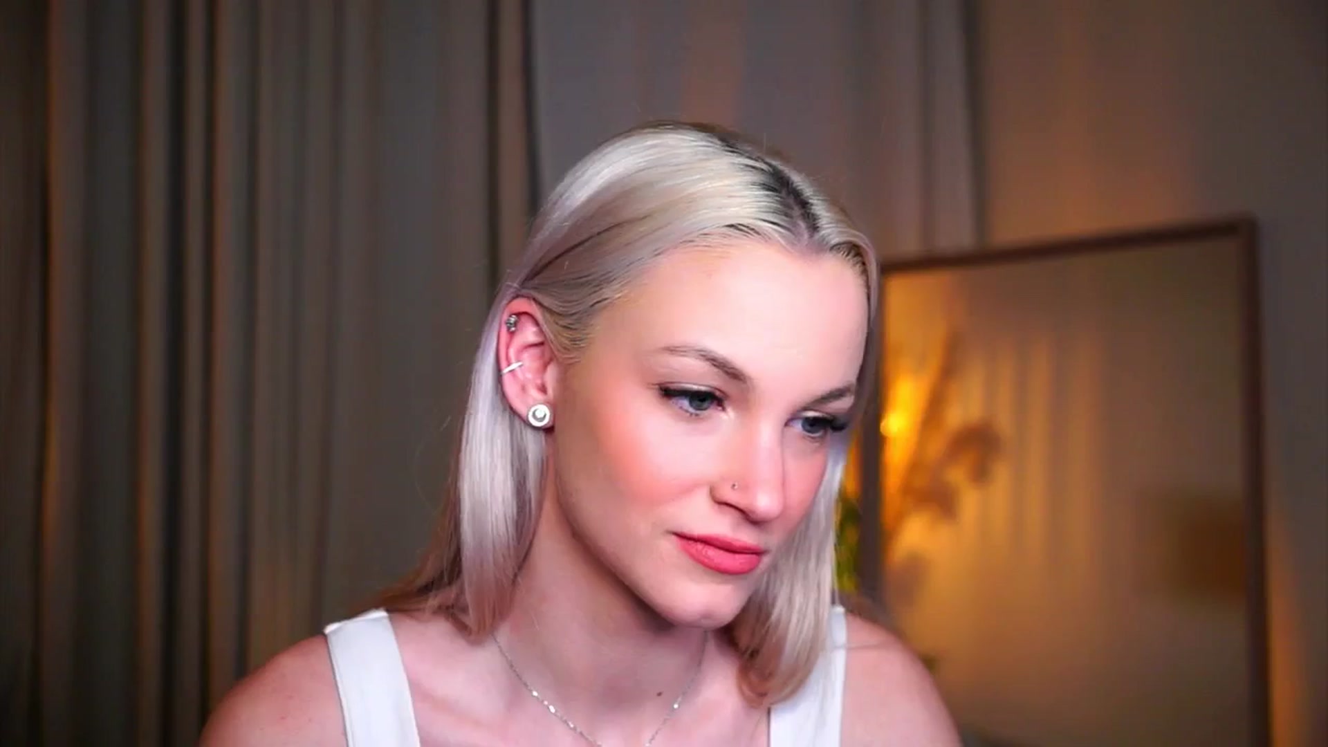 Gallery image thumbnail from Pretty_Choice's myfreecams stream on, 02/08/2026, 17:50 image 12 of 20