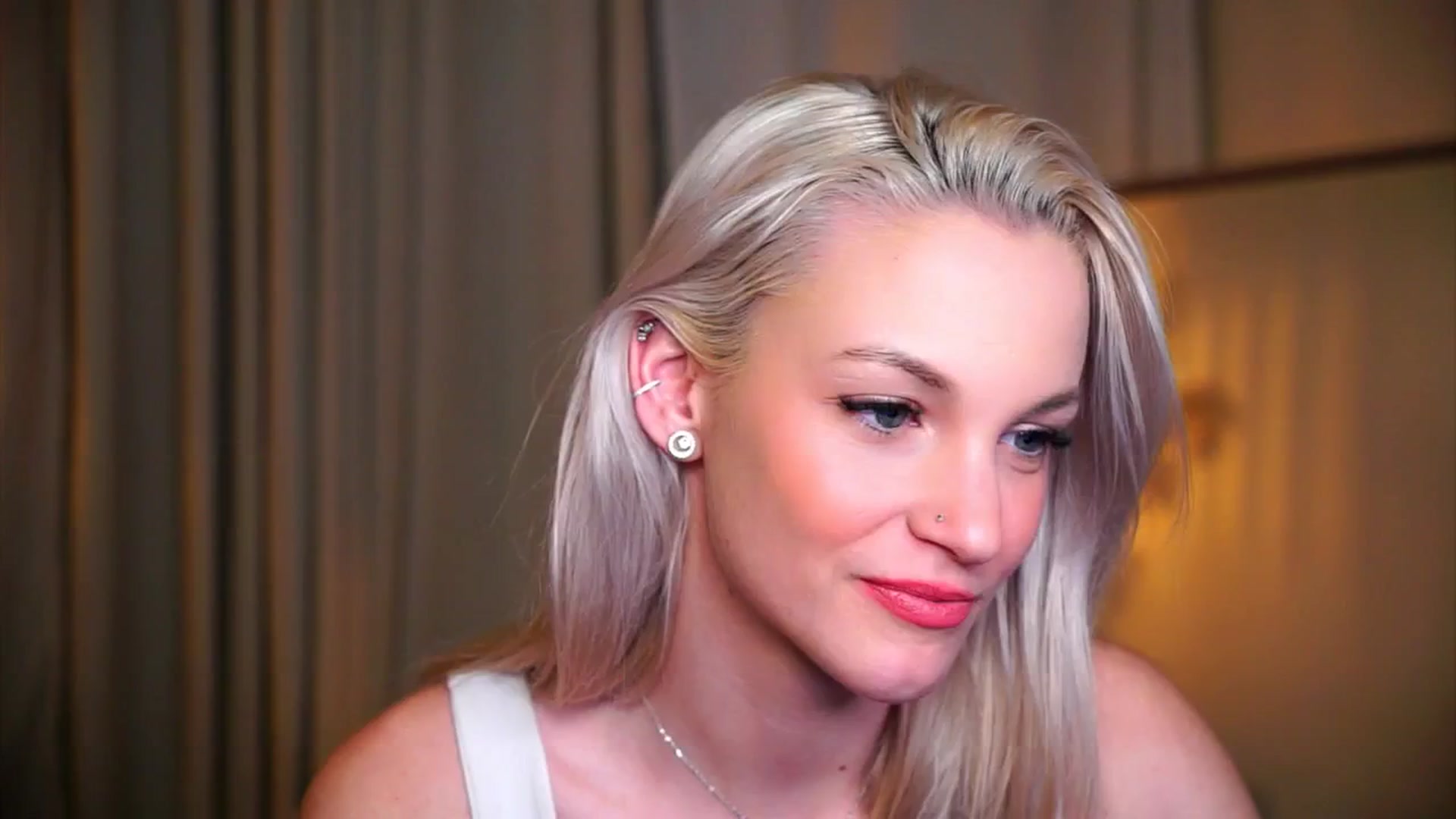 Gallery image thumbnail from Pretty_Choice's myfreecams stream on, 02/08/2026, 19:57 image 15 of 20