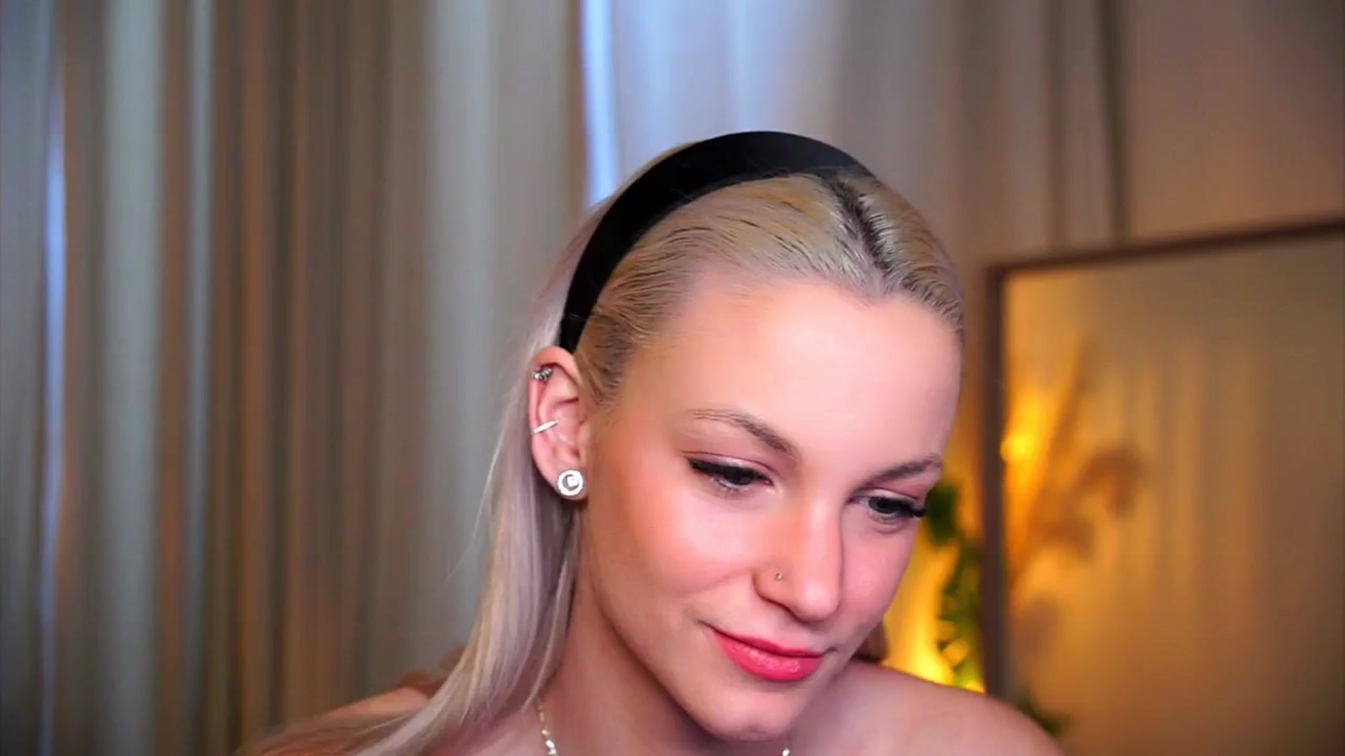 Gallery image thumbnail from Pretty_Choice's myfreecams stream on, 02/09/2026, 10:38 image 12 of 20