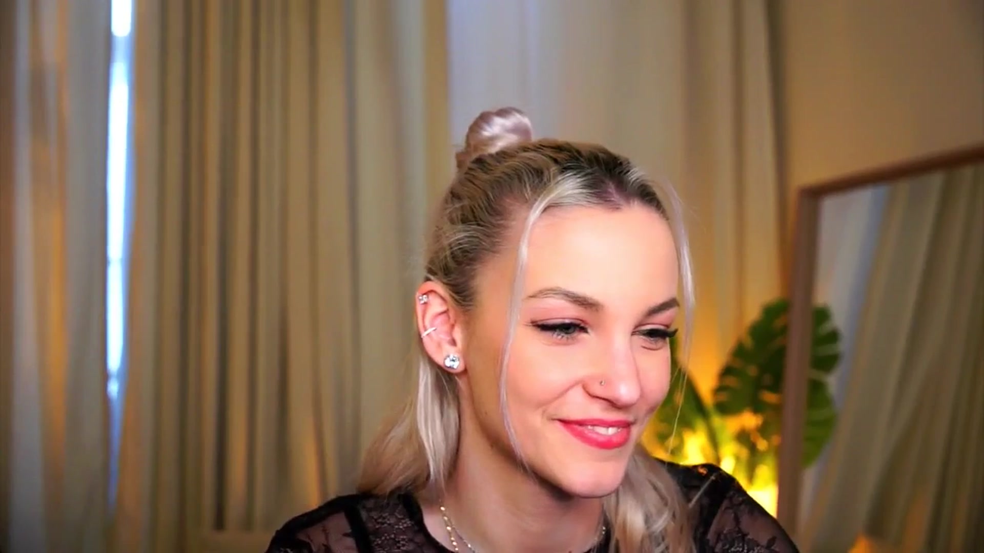 Gallery image thumbnail from Pretty_Choice's myfreecams stream on, 03/13/2026, 15:18 image 17 of 20