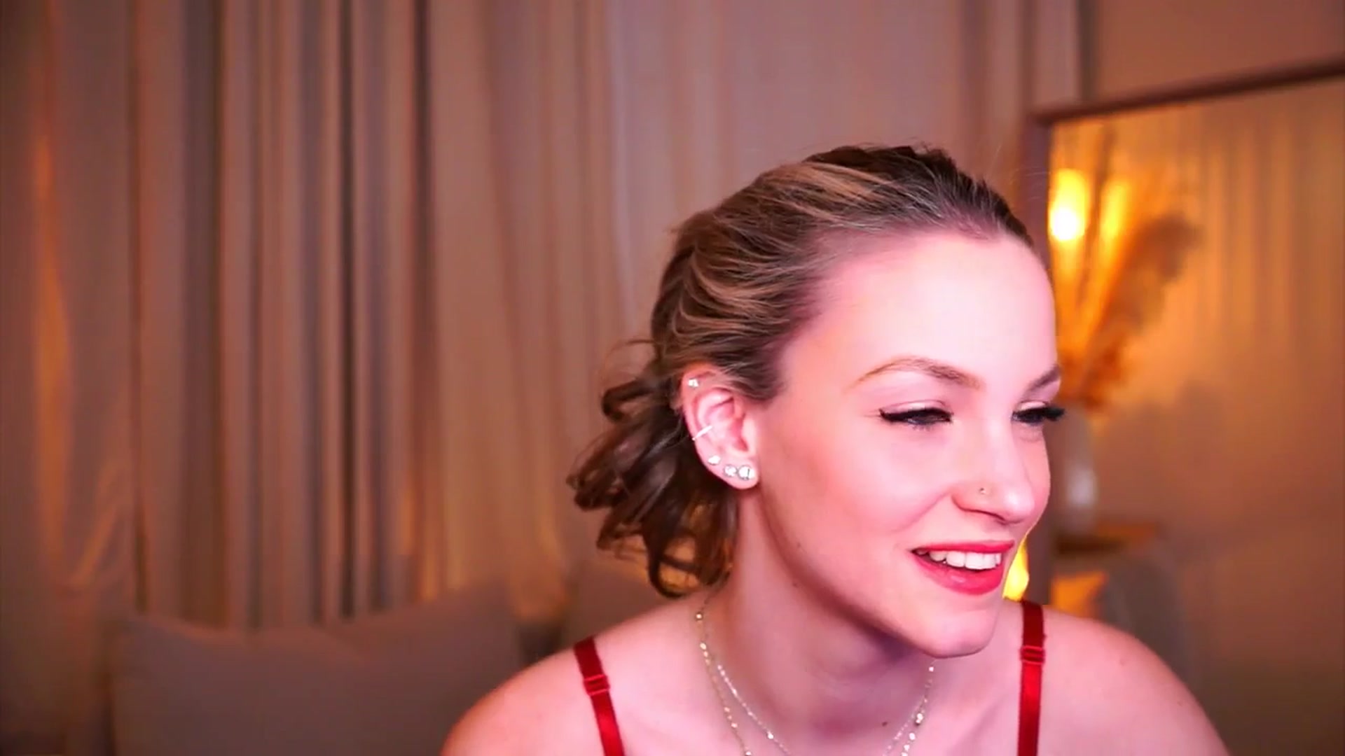 Gallery image thumbnail from Pretty_Choice's myfreecams stream on, 04/03/2026, 18:36 image 16 of 20