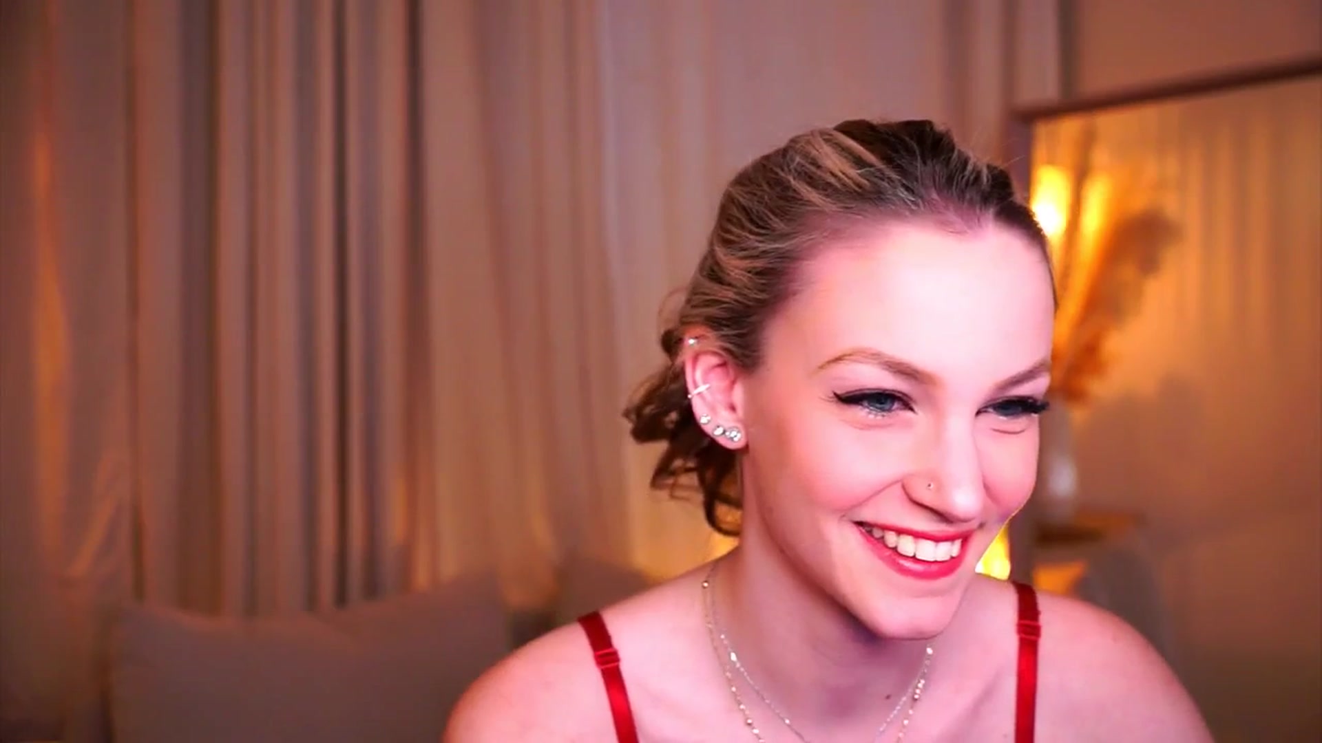 Gallery image thumbnail from Pretty_Choice's myfreecams stream on, 04/03/2026, 18:36 image 14 of 20