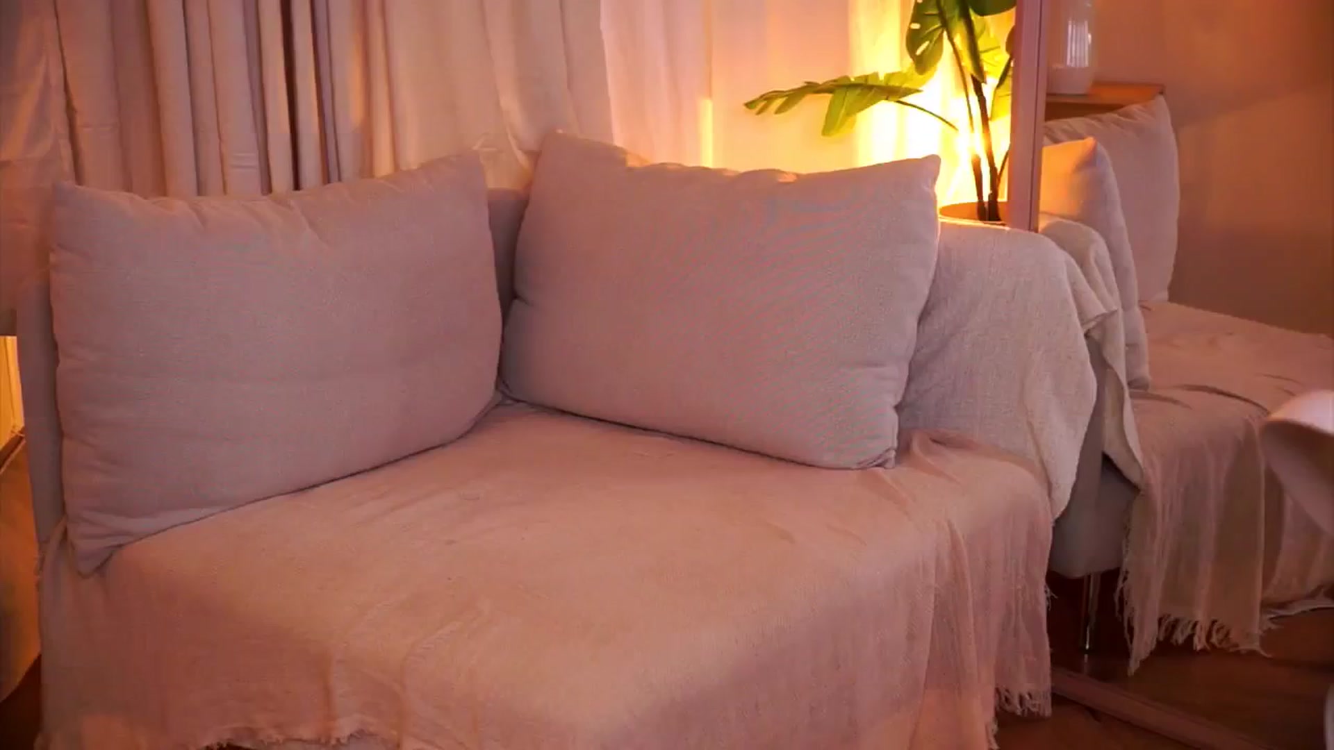 Gallery image thumbnail from Pretty_Choice's myfreecams stream on, 04/03/2026, 21:55 image 9 of 20