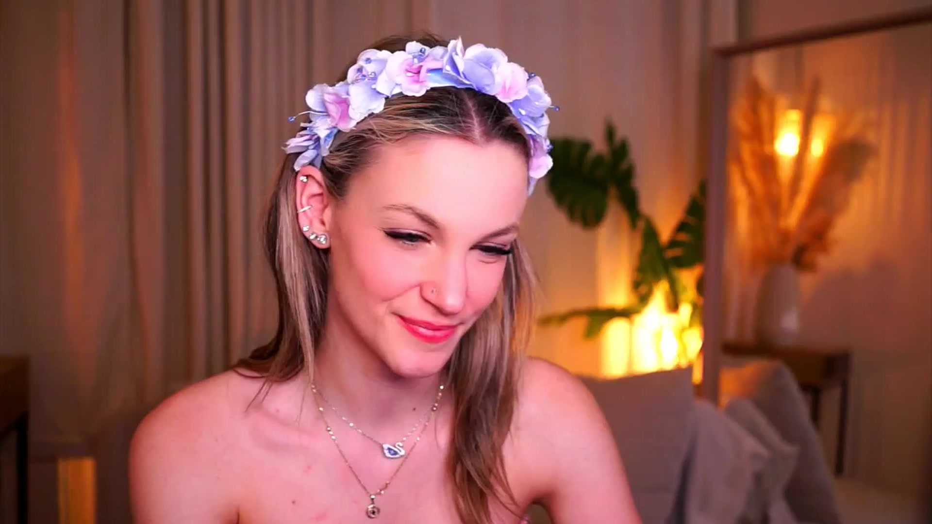 Gallery image thumbnail from Pretty_Choice's myfreecams stream on, 04/07/2026, 19:03 image 12 of 20