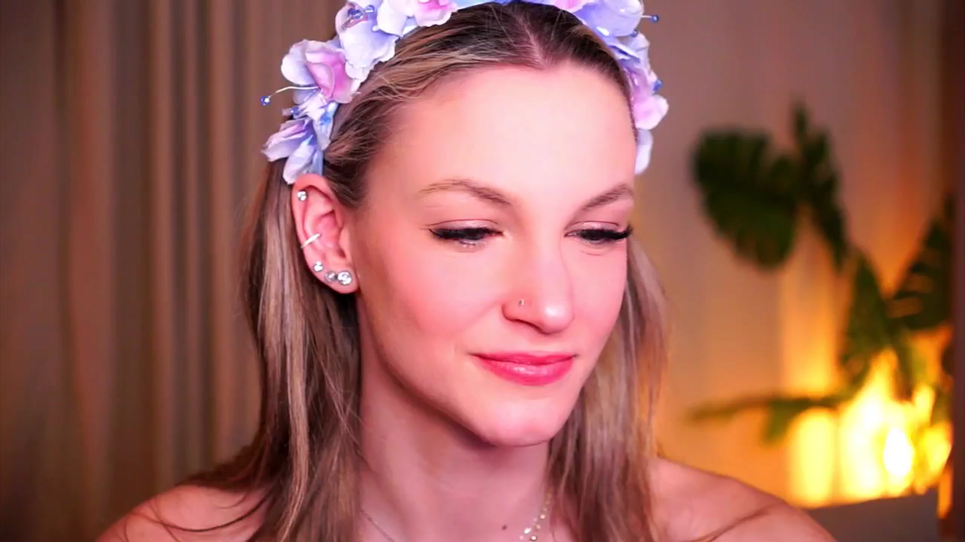 Gallery image thumbnail from Pretty_Choice's myfreecams stream on, 04/07/2026, 19:03 image 4 of 20