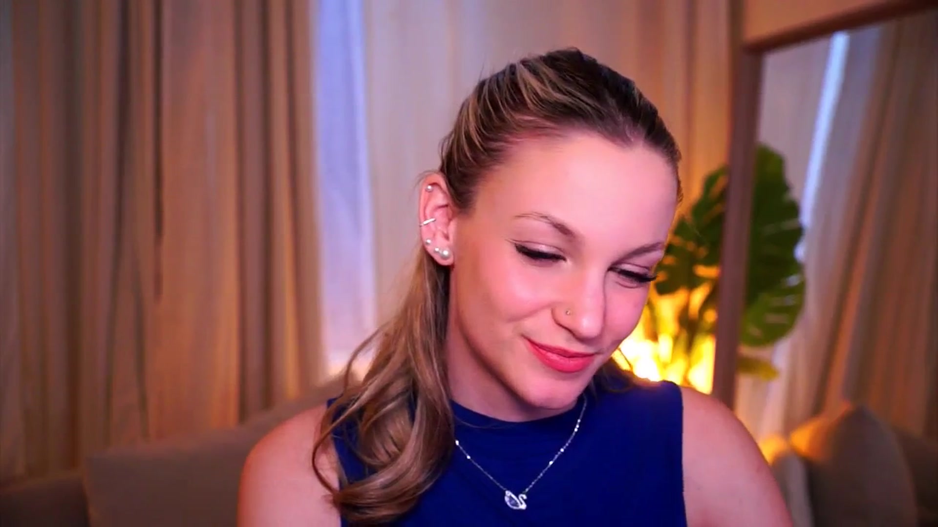 Gallery image thumbnail from Pretty_Choice's myfreecams stream on, 04/25/2026, 11:38 image 18 of 20