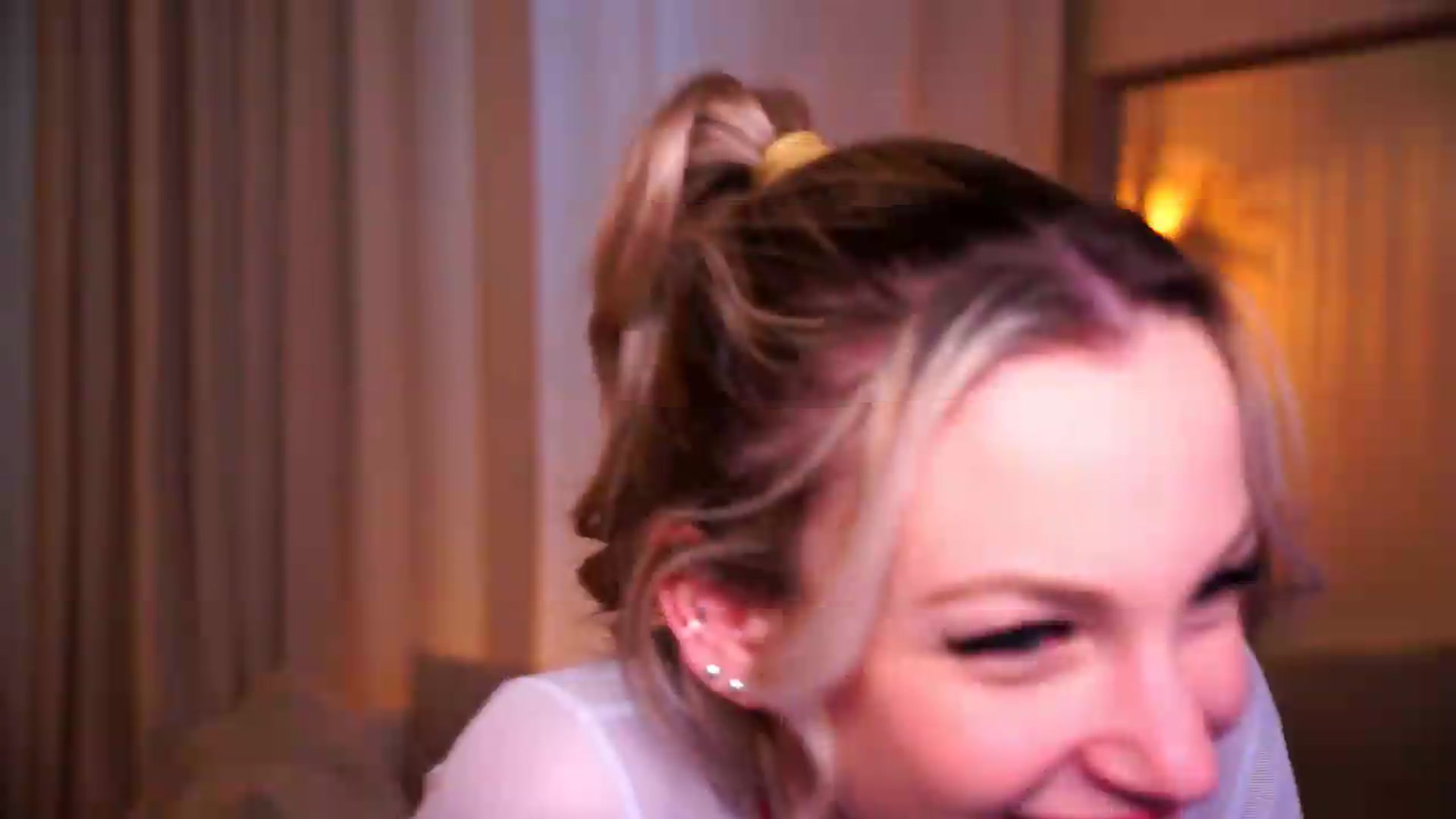 Gallery image thumbnail from Pretty_Choice's myfreecams stream on, 05/05/2026, 11:53 image 16 of 20