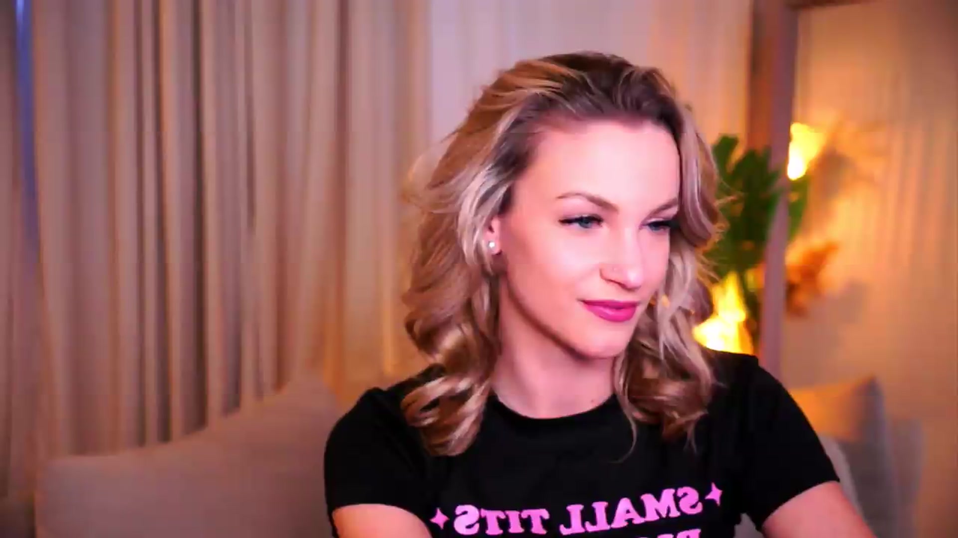 Gallery image thumbnail from Pretty_Choice's myfreecams stream on, 05/14/2026, 16:19 image 16 of 20