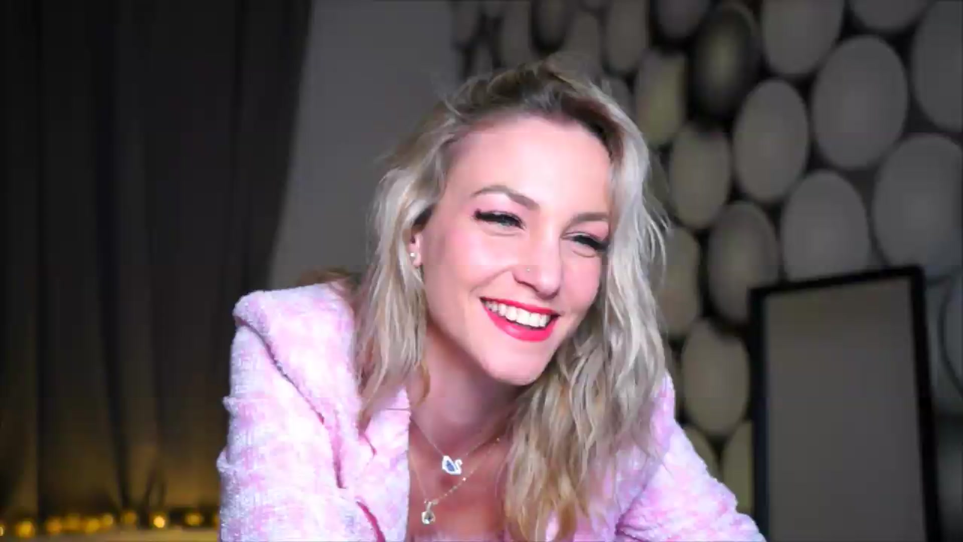 Gallery image thumbnail from Pretty_Choice's myfreecams stream on, 06/19/2026, 18:41 image 1 of 20
