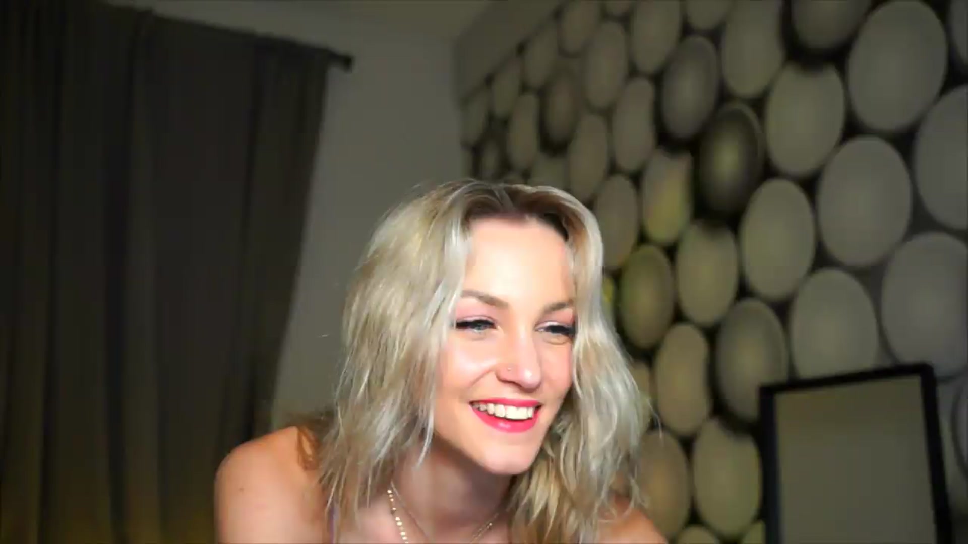 Gallery image thumbnail from Pretty_Choice's myfreecams stream on, 06/19/2026, 18:41 image 18 of 20
