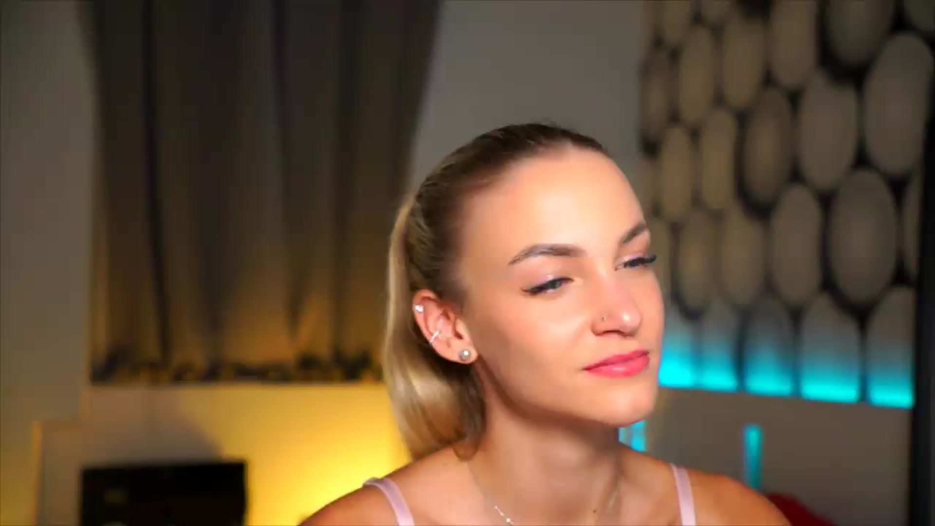 Gallery image thumbnail from Pretty_Choice's myfreecams stream on, 08/10/2026, 18:37 image 6 of 20
