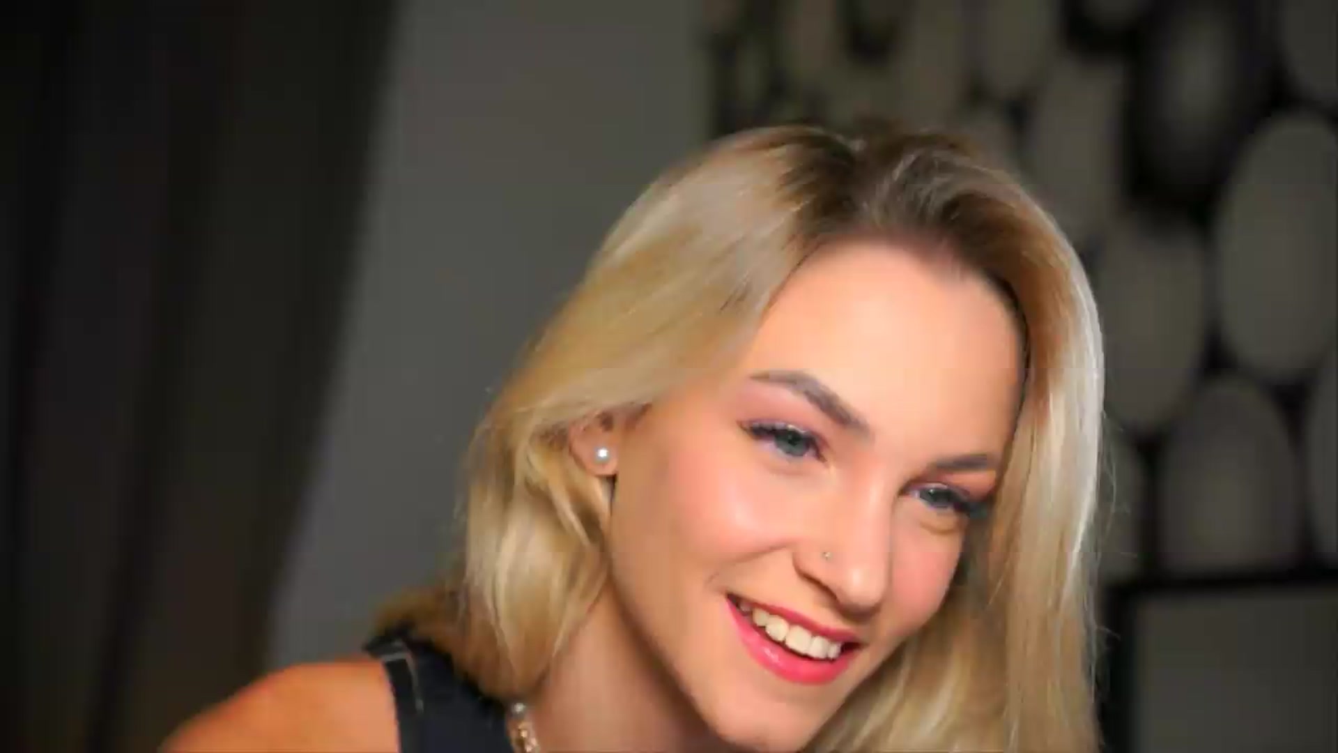Gallery image thumbnail from Pretty_Choice's myfreecams stream on, 08/12/2026, 15:23 image 4 of 20