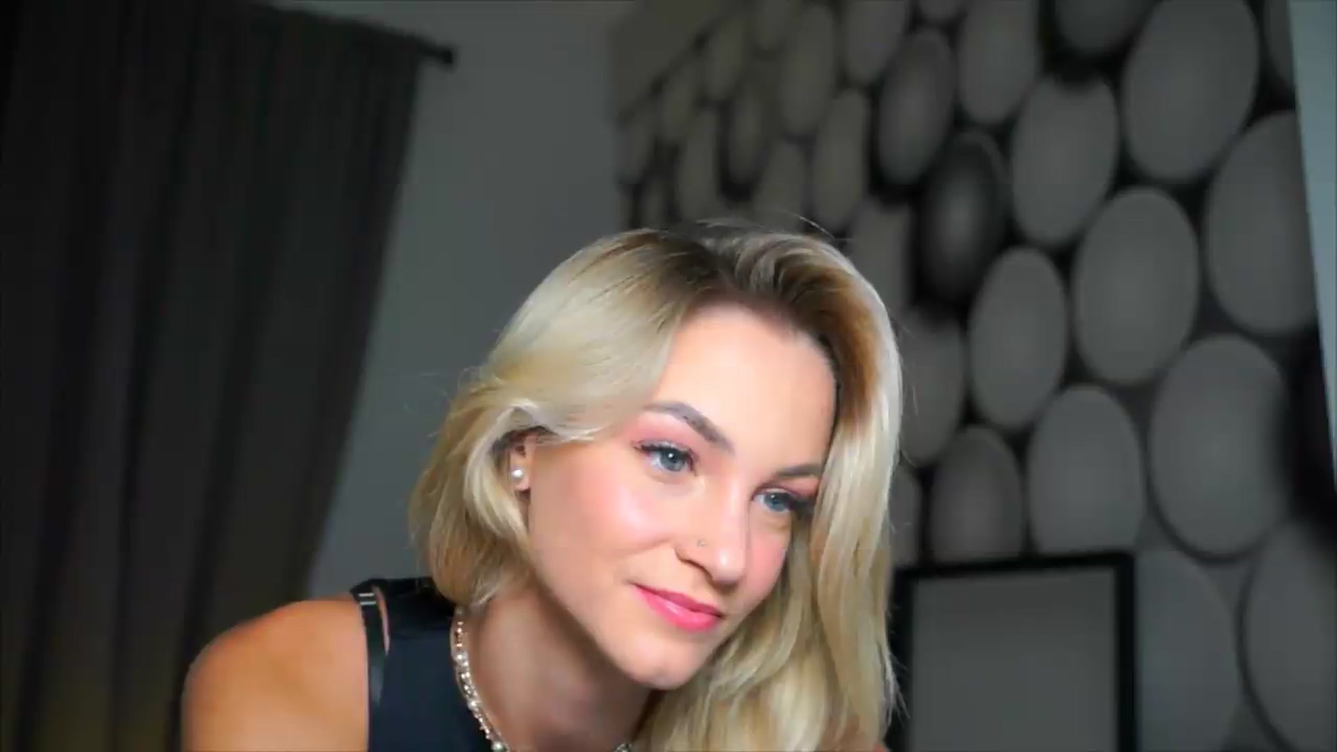 Gallery image thumbnail from Pretty_Choice's myfreecams stream on, 08/12/2026, 15:23 image 20 of 20