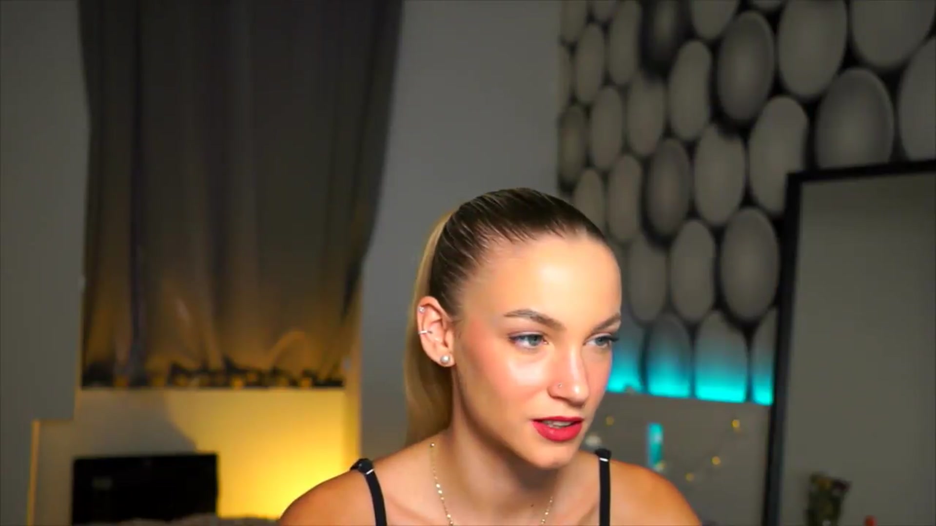 Gallery image thumbnail from Pretty_Choice's myfreecams stream on, 08/22/2026, 11:32 image 11 of 20