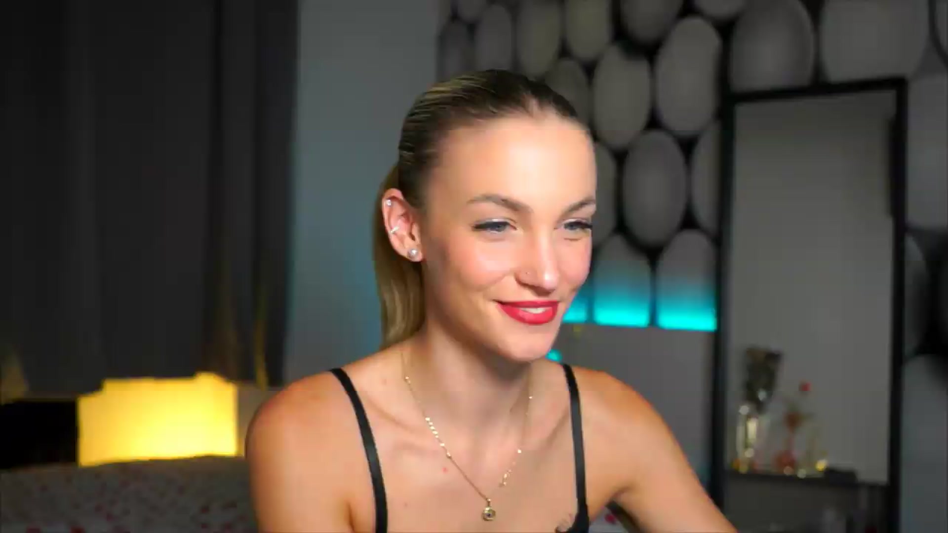 Gallery image thumbnail from Pretty_Choice's myfreecams stream on, 08/25/2026, 18:23 image 18 of 20