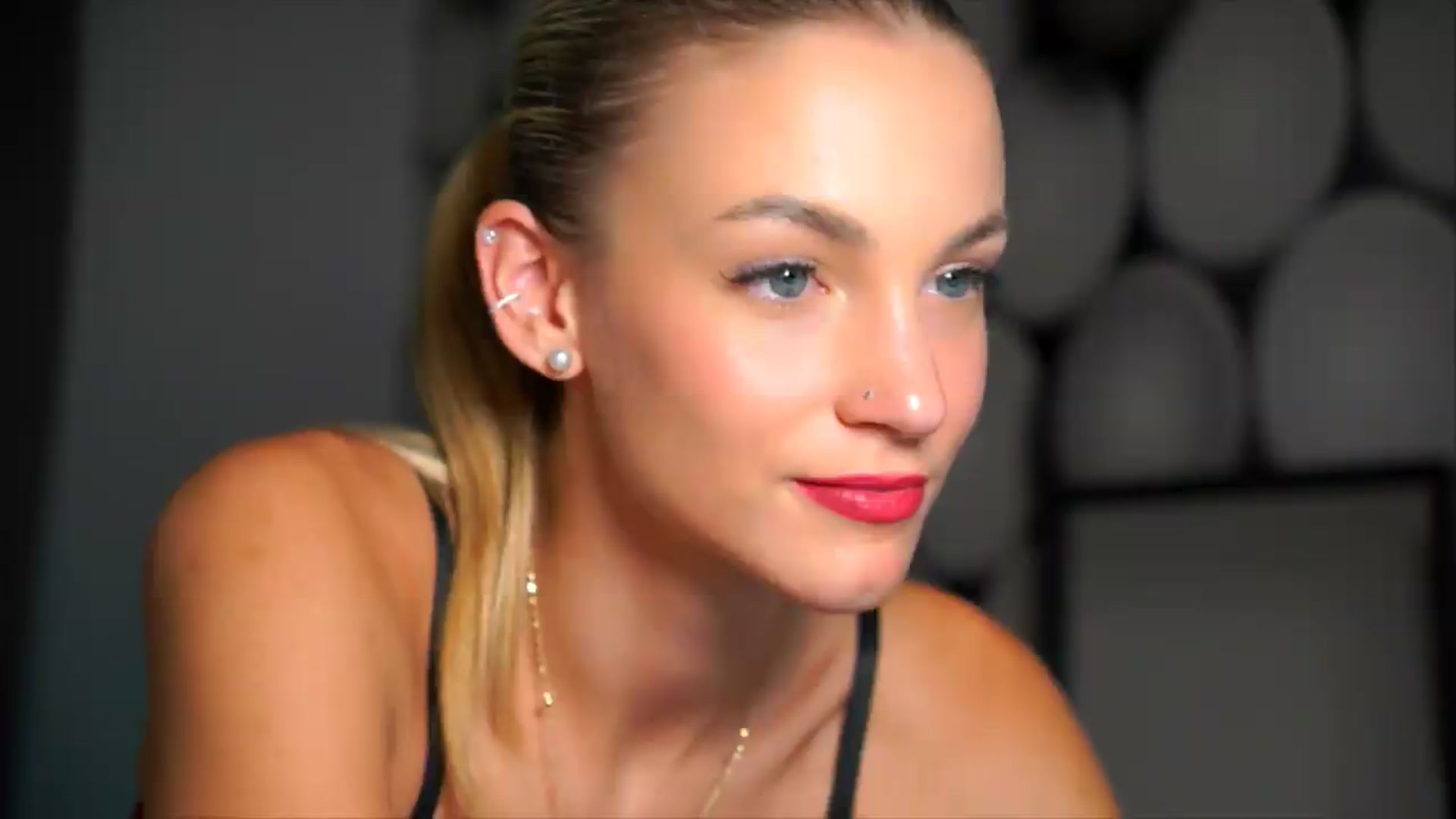 Gallery image thumbnail from Pretty_Choice's myfreecams stream on, 08/25/2026, 20:39 image 15 of 20