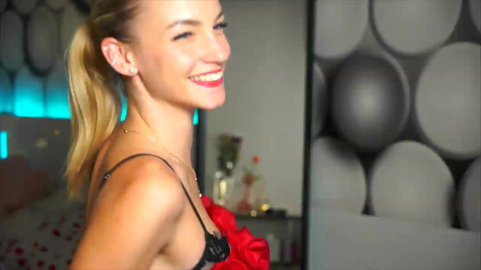 Gallery image thumbnail from Pretty_Choice's myfreecams stream on, 08/25/2026, 21:08 image 17 of 20