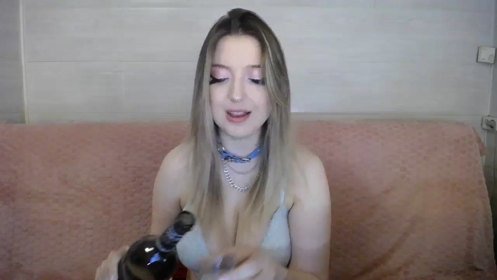 Gallery image thumbnail from Pretty_kissss's myfreecams stream on, 03/29/2026, 01:04 image 20 of 20
