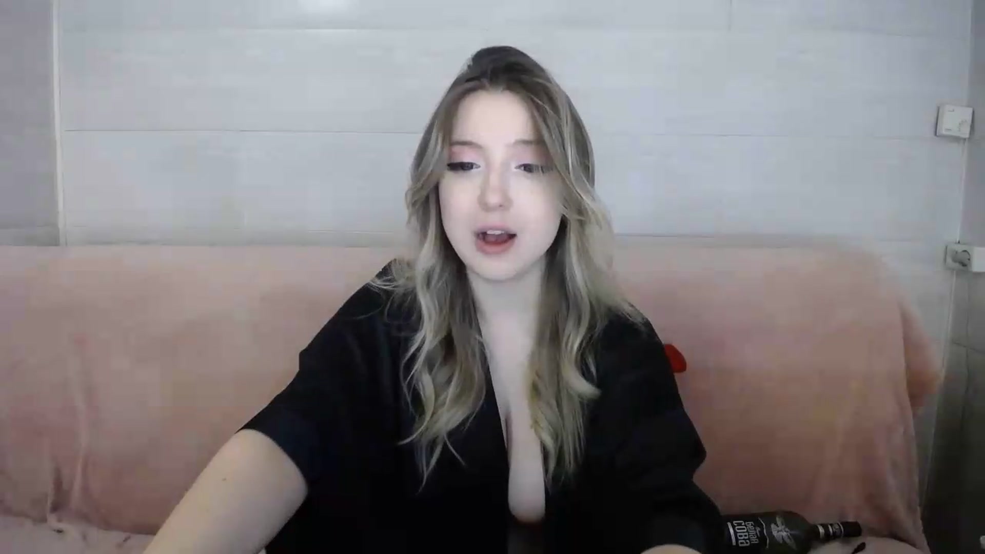 Gallery image thumbnail from Pretty_kissss's myfreecams stream on, 05/31/2026, 04:14 image 13 of 20